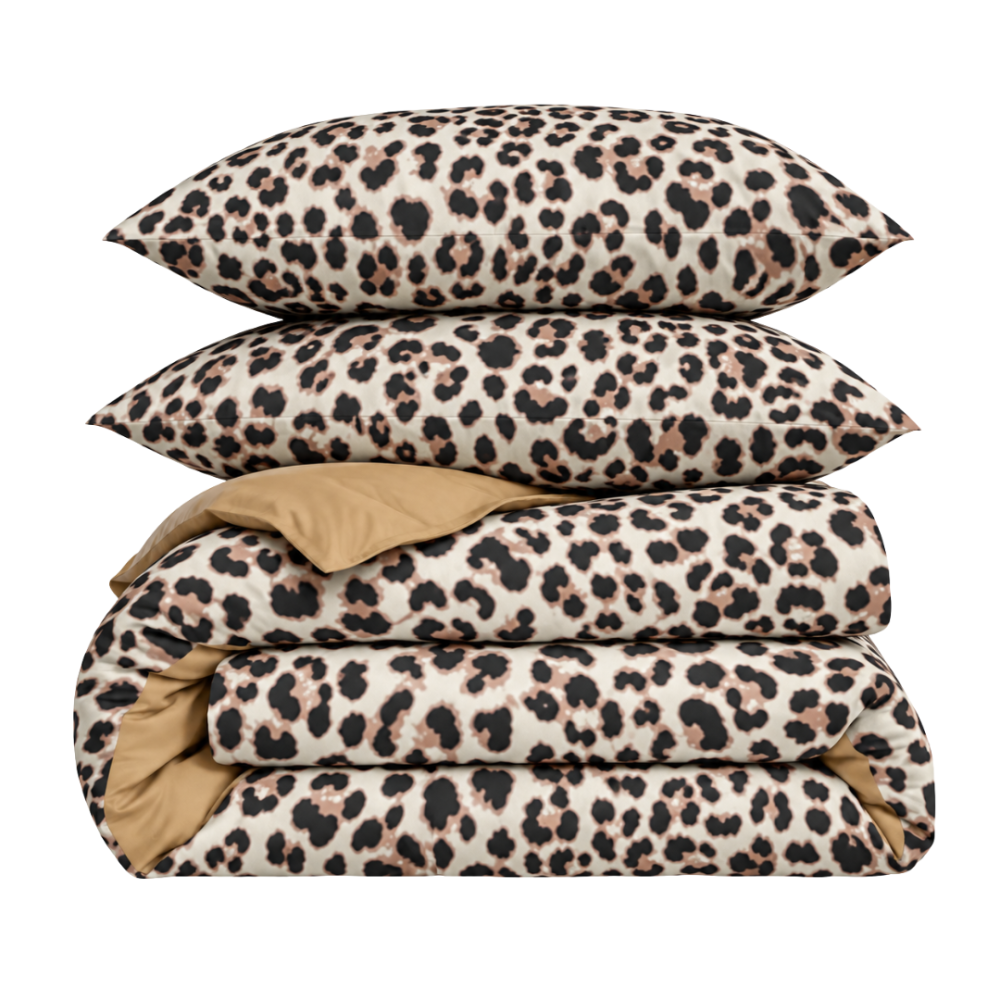 Bettwäsche Doppelbett "Roar". Biber Bettwäsche, 200x200 cm, 200x220 cm. Bettwäsche-set mit leopardenmuster in beige-, braun- und schwarztönen. Bettwäsche Doppelbett "Roar". Biber Bettwäsche, 200x200 cm, 200x220 cm. Bettwäsche-set mit leopardenmuster in beige-, braun- und schwarztönen.