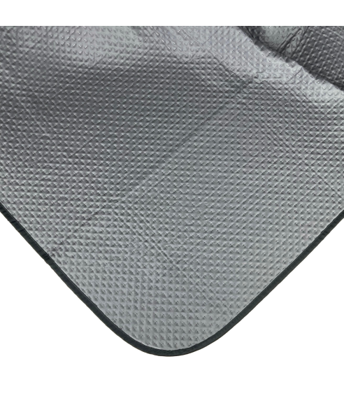 Tagesdecke „Black trapuntino Bedspread“. Tagesdecken