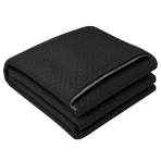Tagesdecke „Black trapuntino Bedspread“. Tagesdecken, 170x250 cm, 200x250 cm. Beidseitige tagesdecke in schwarz und grau mit feinem muster aus tiefen rechtecken. Tagesdecke „Black trapuntino Bedspread“. Tagesdecken, 170x250 cm, 200x250 cm. Beidseitige tagesdecke in schwarz und grau mit feinem muster aus tiefen rechtecken.