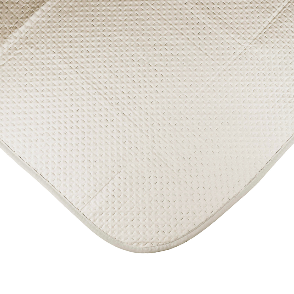 Tagesdecke „Cream trapuntino Bedspread“. Tagesdecken, 170x250 cm, 200x250 cm. Sandfarbene tagesdecke mit dezentem, geometrischem muster