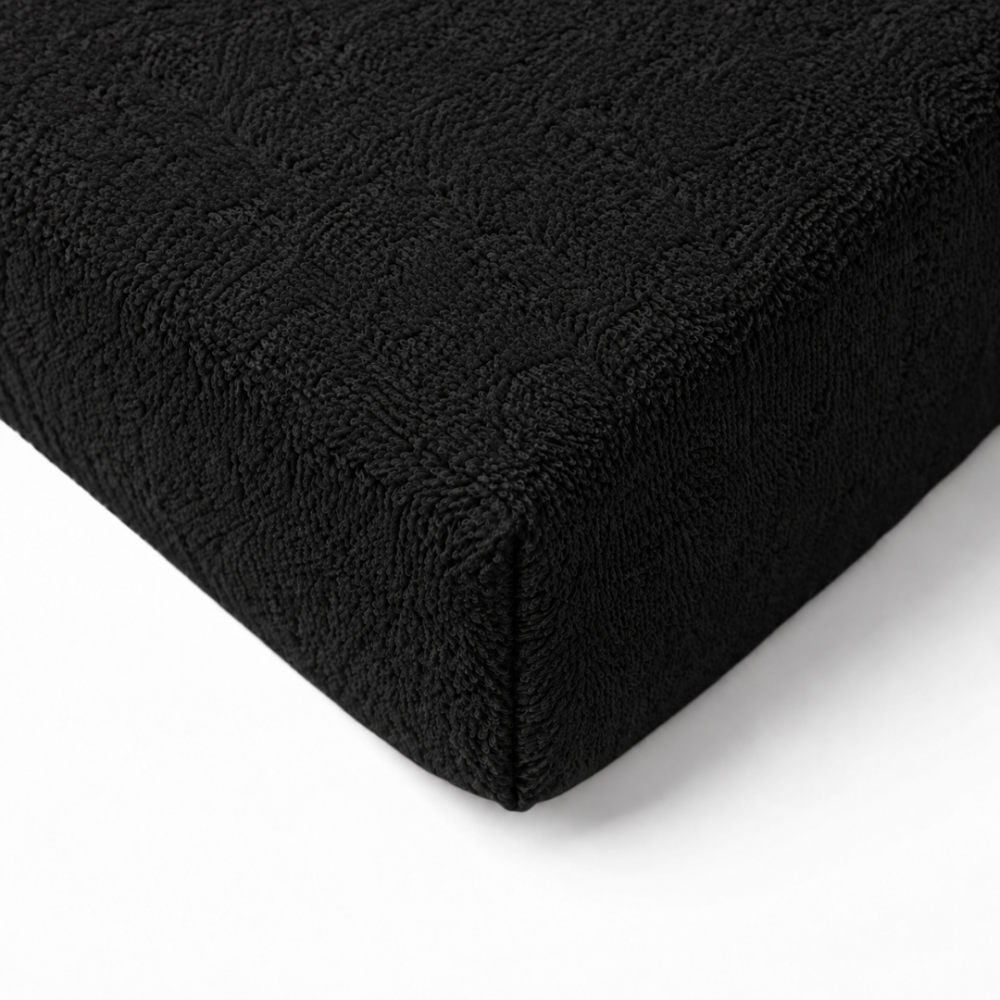 Frottee Spannbettlaken „Black frote“. Spannbettlaken 180x200, 90x200 cm, 135/140x200 cm, 155/160x200 cm, 180x200 cm, 200x220 cm. Tiefschwarzes spannbettlaken mit feinen kleinen frotteeschlingen. Frottee Spannbettlaken „Black frote“. Spannbettlaken 180x200, 90x200 cm, 135/140x200 cm, 155/160x200 cm, 180x200 cm, 200x220 cm. Tiefschwarzes spannbettlaken mit feinen kleinen frotteeschlingen.