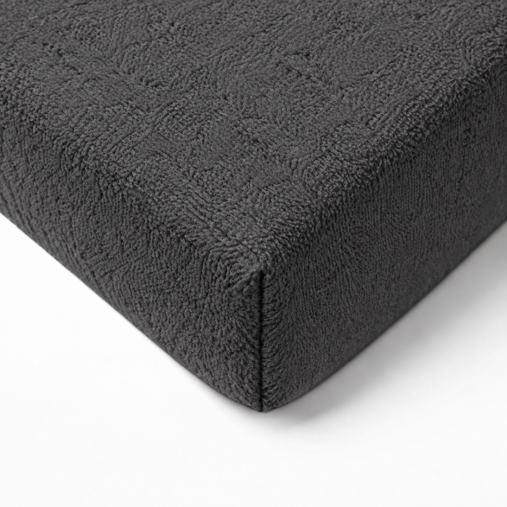 Frottee Spannbettlaken „Dark grey frote“. Spannbettlaken 180x200, 90x200 cm, 135/140x200 cm, 160x200 cm, 180x200 cm, 200x220 cm. Stilvolles und robustes graues spannbettlaken, das sich perfekt an die matratze anpasst. Frottee Spannbettlaken „Dark grey frote“. Spannbettlaken 180x200, 90x200 cm, 135/140x200 cm, 160x200 cm, 180x200 cm, 200x220 cm. Stilvolles und robustes graues spannbettlaken, das sich perfekt an die matratze anpasst.