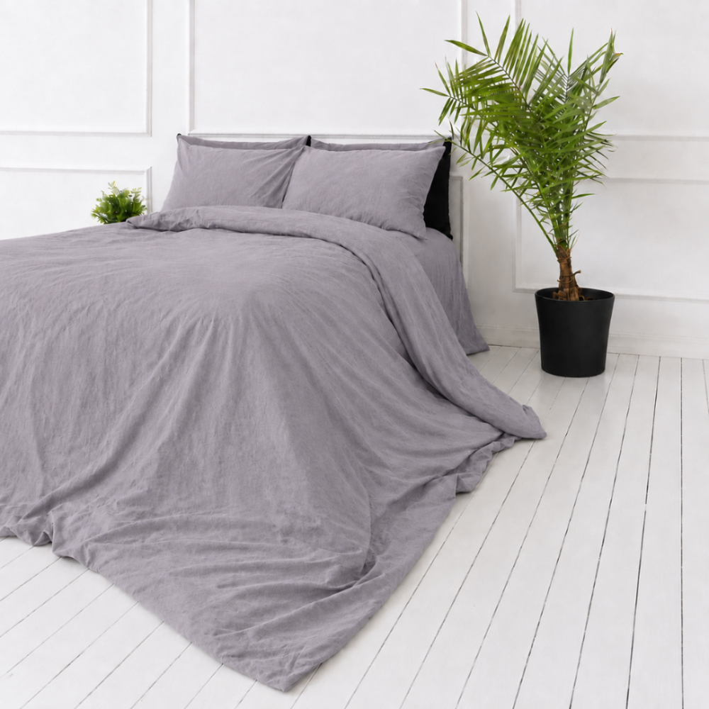 Leinen bettwäsche "Linen Pearl“. Bettwäsche 150x200, 135/140x200 cm, 150x200 cm, 155/160x200 cm, 180x200 cm, 200x200 cm, 200x220 cm, 220x240 cm. Sanft graues bettwäsche-set mit lavendelton und raffiniertem design. Leinen bettwäsche "Linen Pearl“. Bettwäsche 150x200, 135/140x200 cm, 150x200 cm, 155/160x200 cm, 180x200 cm, 200x200 cm, 200x220 cm, 220x240 cm. Sanft graues bettwäsche-set mit lavendelton und raffiniertem design.