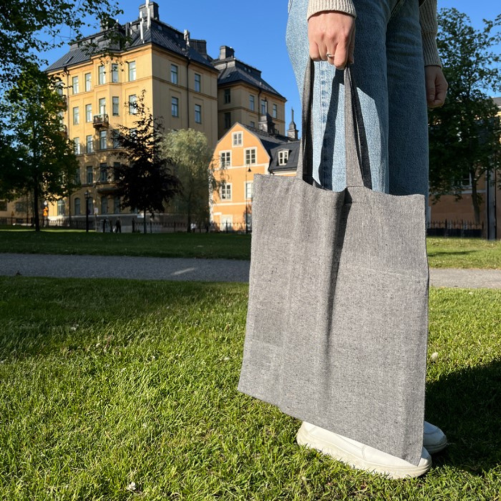 Einkaufstasche „Urban Denim“. Minimalistisch gestaltete dunkelgraue stofftasche für einkäufe.