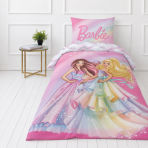 Bettwäsche set "Barbie". Kinderbettwäsche, 135x200 cm. Pastellrosa design mit barbie, regenbögen und weißen wolken. Bettwäsche set "Barbie". Kinderbettwäsche, 135x200 cm. Pastellrosa design mit barbie, regenbögen und weißen wolken.