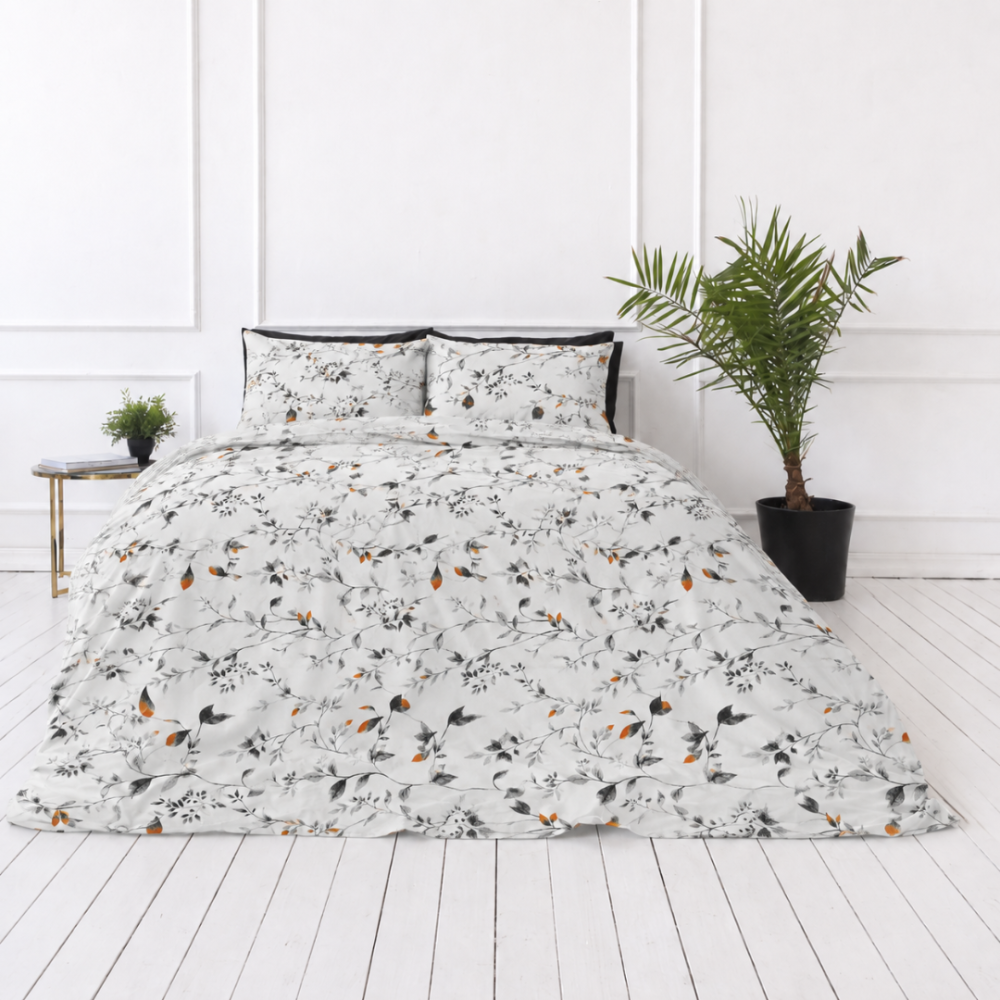 Bettwäsche set "Blushing Flora". Graue Bettwäsche, 135/140x200 cm, 200x200 cm, 200x220 cm. Modernes bettwäsche-set mit grauem botanischem muster und orangefarbenen akzenten. Bettwäsche set "Blushing Flora". Graue Bettwäsche, 135/140x200 cm, 200x200 cm, 200x220 cm. Modernes bettwäsche-set mit grauem botanischem muster und orangefarbenen akzenten.