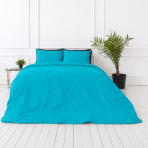 Bettwäsche set "Dreamy Waters". Bettwäsche 155x200, 135/140x200 cm, 150x200 cm, 155/160x200 cm, 180x200 cm, 200x200 cm, 200x220 cm, 220x240 cm. Weiches cyanfarbenes bettwäscheset mit klarem und scharfem design, ideal, um ihrem schlafzimmerdekor eine moderne, aber beruhigende stimmung zu verleihen.