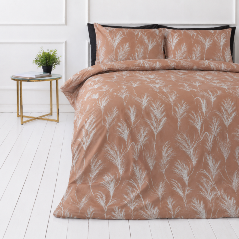 Bettwäsche set „Elara“. Bettwäsche 155x200, 135/140x200 cm, 150x200 cm, 155/160x200 cm, 180x200 cm, 200x200 cm, 200x220 cm, 220x240 cm. Bettwäsche-set in warmem terrakottaton mit federartigem muster