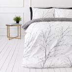 Bettwäsche set „Woodland Gray“. Gemusterte Bettwäsche, 135/140x200 cm, 200x200 cm, 200x220 cm. Weiße bettwäsche mit dezentem grauem baumzweigmuster Bettwäsche set „Woodland Gray“. Gemusterte Bettwäsche, 135/140x200 cm, 200x200 cm, 200x220 cm. Weiße bettwäsche mit dezentem grauem baumzweigmuster