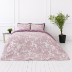 Bettwäsche set "Fiery". Lila Bettwäsche, 135/140x200 cm, 200x200 cm, 200x220 cm. Das set bietet zwei design-varianten – eine mit rosafarbenen szenen, die andere mit sattem violettem gittermuster.