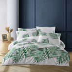 Bettwäsche set "Harley Green". Bettwäsche Baumwolle, 135/140x200 cm, 200x200 cm, 200x220 cm. Bettwäsche-set in weißer farbe mit zarten grünen blättern, die eine frische und beruhigende atmosphäre für ihr schlafzimmer schaffen.