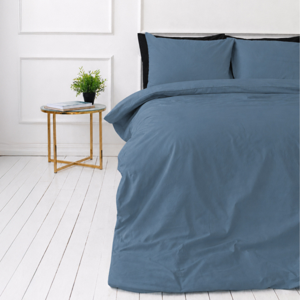 Bettwäsche set „Yale Blue“. Bettwäsche einfarbig, 135/140x200 cm, 150x200 cm, 155/160x200 cm, 180x200 cm, 200x200 cm, 200x220 cm, 220x240 cm. Minimalistisches bettwäsche-set in graublau mit einheitlichem design. Bettwäsche set „Yale Blue“. Bettwäsche einfarbig, 135/140x200 cm, 150x200 cm, 155/160x200 cm, 180x200 cm, 200x200 cm, 200x220 cm, 220x240 cm. Minimalistisches bettwäsche-set in graublau mit einheitlichem design.