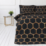 Bettwäsche set "Lavahive". Schwarze Bettwäsche, 135/140x200 cm, 150x200 cm, 155/160x200 cm, 180x200 cm, 200x200 cm, 200x220 cm. Elegantes schwarzes bettwäscheset mit bienenstockähnlichem funkenmuster. Bettwäsche set "Lavahive". Schwarze Bettwäsche, 135/140x200 cm, 150x200 cm, 155/160x200 cm, 180x200 cm, 200x200 cm, 200x220 cm. Elegantes schwarzes bettwäscheset mit bienenstockähnlichem funkenmuster.
