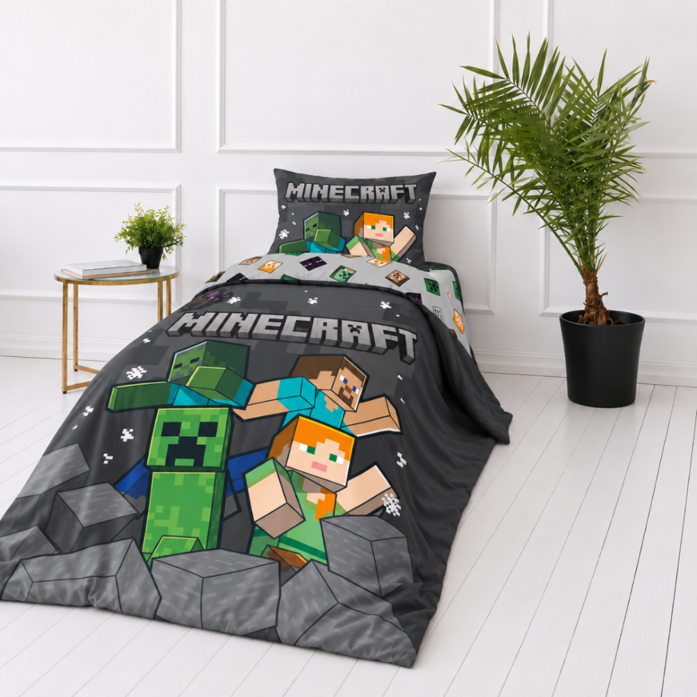 Bettwäsche set "Minecraft“. Kinderbettwäsche, 135x200 cm. Schwarze und graue bettwäsche mit minecraft-schriftzug sowie türkisen und orangefarbenen akzenten. Bettwäsche set "Minecraft“. Kinderbettwäsche, 135x200 cm. Schwarze und graue bettwäsche mit minecraft-schriftzug sowie türkisen und orangefarbenen akzenten.