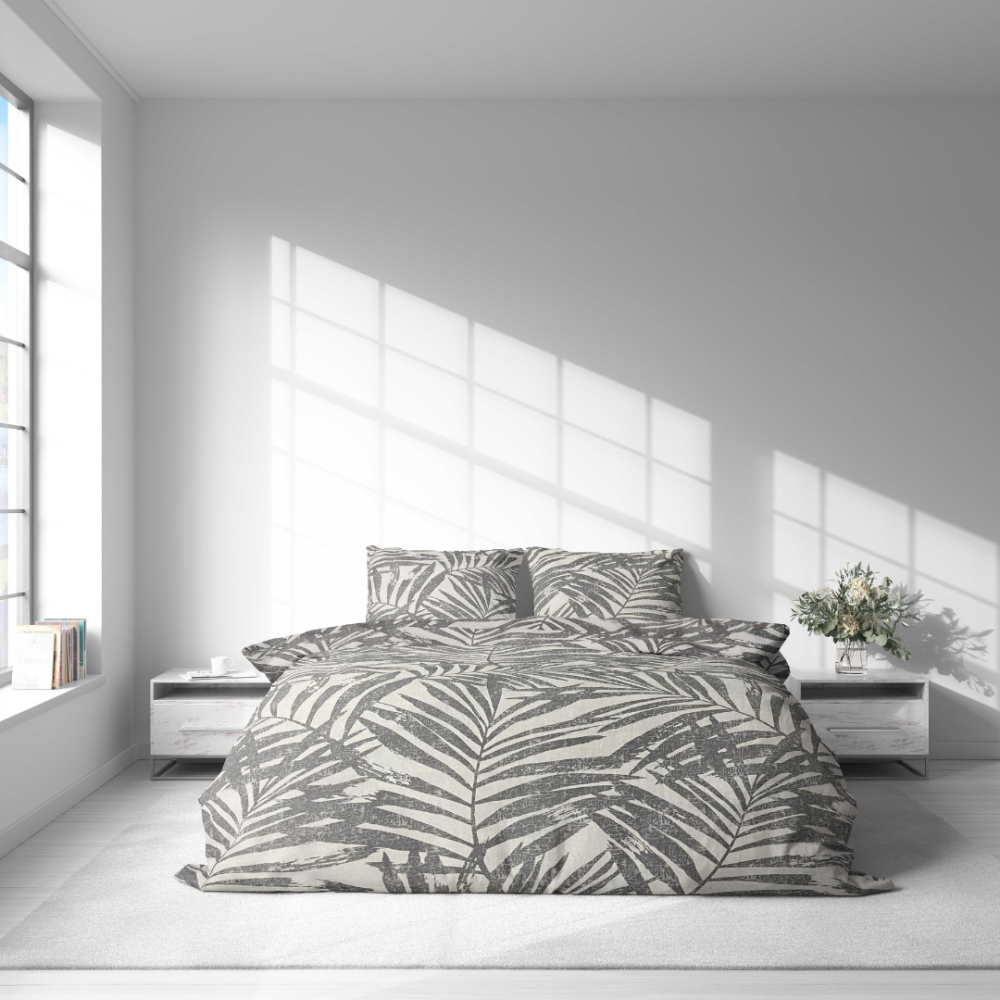 Bettwäsche set "Palm Drift". Bettwäsche 140x200, 135/140x200 cm, 155/160x200 cm, 200x200 cm, 200x220 cm, 220x240 cm. Elegantes bettwäsche-set in hellen farbtönen, schön akzentuiert mit detaillierten palmenblättern für eine ruhige und einladende atmosphäre.