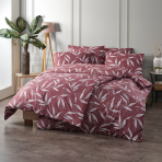 Bettwäsche set "Patrick Red". Bettwäsche Baumwolle, 135/140x200 cm, 200x200 cm, 200x220 cm. Rotes bettwäscheset mit gittermuster und blättern, das eine kräftige farbe mit natürlichen elementen für einen stilvollen look kombiniert.