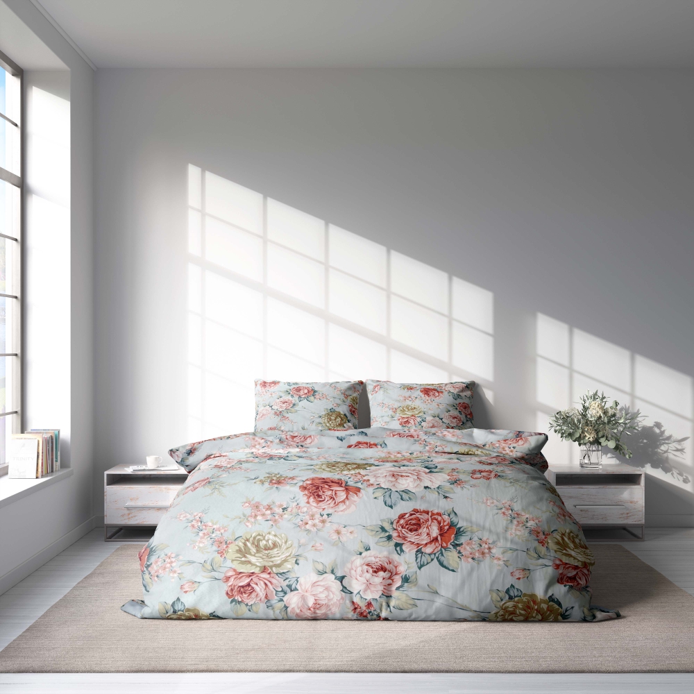 Bettwäsche set "Peony". Bettwäsche 140x200, 135/140x200 cm, 200x200 cm, 200x220 cm. Beruhigende bläuliche bettwäsche mit pfingstrosen in rosa und sandfarbenen tönen geschmückt.