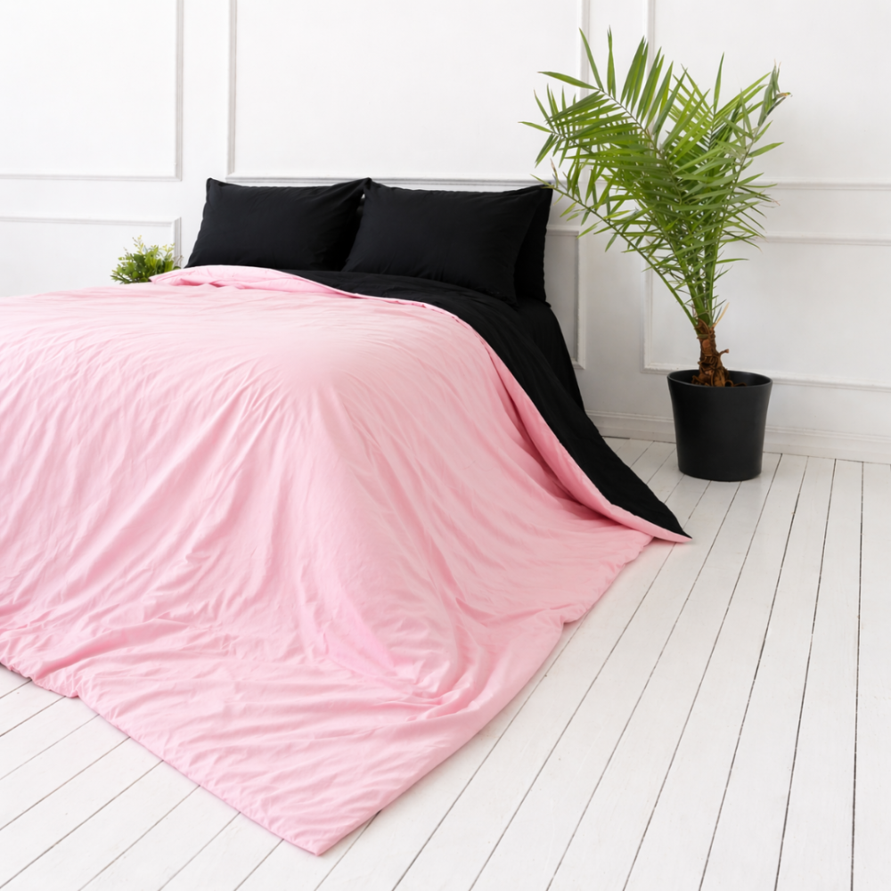 Bettwäsche set "Pink Panther". Bettwäsche 155x200, 135/140x200 cm, 150x200 cm, 155/160x200 cm, 180x200 cm, 200x200 cm, 200x220 cm, 220x240 cm. Elegantes beidseitiges bettwäsche-set in schwarz und pastellrosa.