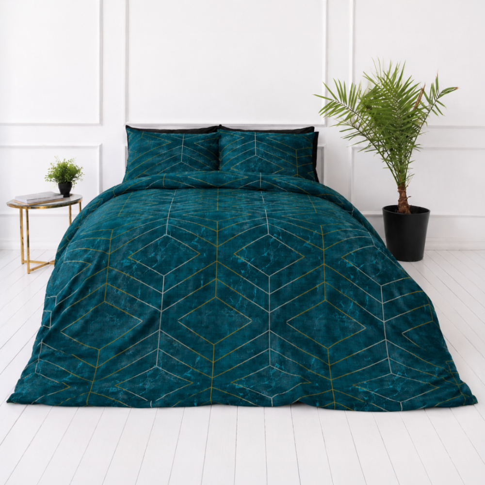 Bettwäsche set „Tethrys“. Bettwäsche 155x200, 135/140x200 cm, 150x200 cm, 155/160x200 cm, 180x200 cm, 200x200 cm, 200x220 cm, 220x240 cm. Tiefgrüne bettwäsche mit abstraktem geometrischem ornament. Bettwäsche set „Tethrys“. Bettwäsche 155x200, 135/140x200 cm, 150x200 cm, 155/160x200 cm, 180x200 cm, 200x200 cm, 200x220 cm, 220x240 cm. Tiefgrüne bettwäsche mit abstraktem geometrischem ornament.