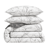 Bettwäsche set „Woodland Gray“. Gemusterte Bettwäsche, 135/140x200 cm, 200x200 cm, 200x220 cm. Weißes bettwäsche-set mit muster aus grauen zweigen und kleinen blättern sowie einer gräulichen innenseite.
