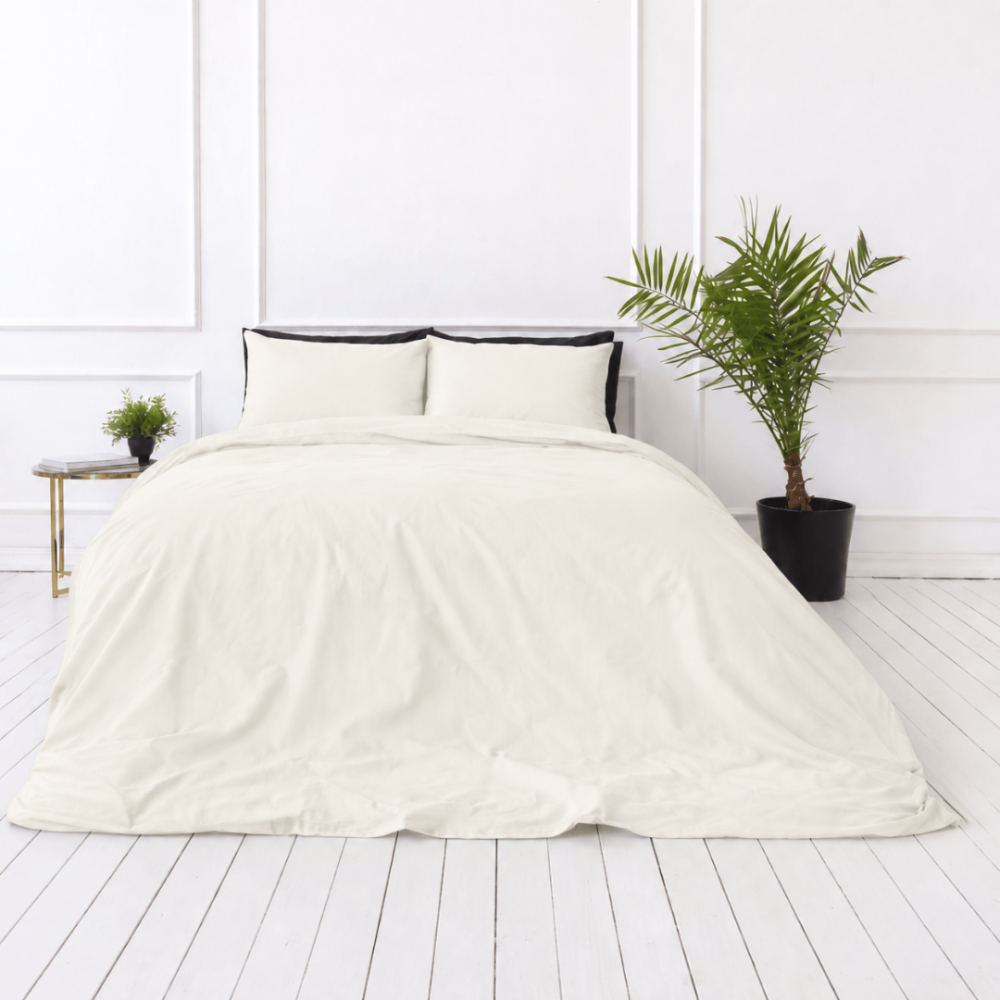 Perkal Bettwäsche „Snow White Percale“. Bettwäsche 150x200, 135/140x200 cm, 155x220 cm, 160x200 cm, 180x200 cm, 200x200 cm, 200x220 cm, 220x240 cm. Einfarbige elfenbeinfarbene kissenbezüge. Perkal Bettwäsche „Snow White Percale“. Bettwäsche 150x200, 135/140x200 cm, 155x220 cm, 160x200 cm, 180x200 cm, 200x200 cm, 200x220 cm, 220x240 cm. Einfarbige elfenbeinfarbene kissenbezüge.