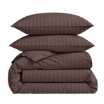 Premium satin bettwäsche set "Brown Stripe Sateen". Mako Satin Bettwäsche, 135/140x200 cm, 155x220 cm, 160x200 cm, 180x200 cm, 200x200 cm, 200x220 cm, 220x240 cm. Dunkelbraunes bettwäsche-set mit einem dezenten streifenmuster.