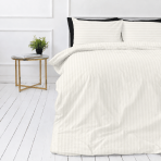 Premium satin bettwäsche set "Snow White Stripe Sateen". Mako Satin Bettwäsche, 135/140x200 cm, 155x220 cm, 160x200 cm, 180x200 cm, 200x200 cm, 200x220 cm, 220x240 cm. Elfenbeinfarbene bettwäsche mit helleren und dunkleren streifen.