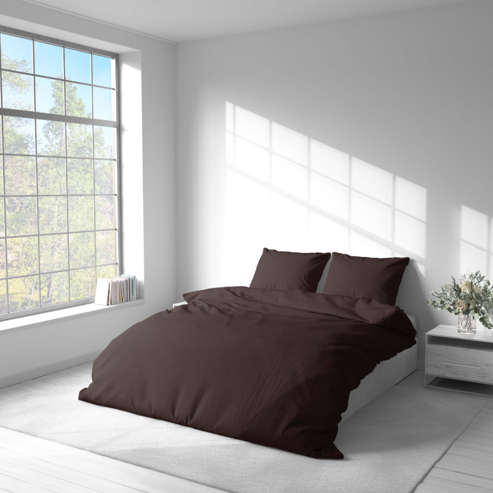 Premium satin bettwäsche set "Chesnut glow". Bettwäsche aus Satin, 135/140x200 cm, 200x200 cm, 200x220 cm, 220x240 cm. Luxuriöses dunkelbraunes bettwäsche-set, ideal für diejenigen, die eleganz und komfort schätzen.