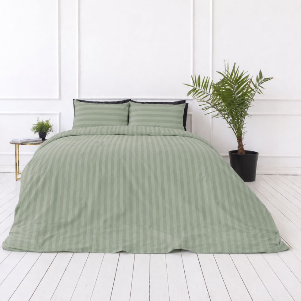 Premium satin bettwäsche set "Pistachio Stripe Sateen". Bettwäsche 150x200, 135/140x200 cm, 150x200 cm, 155/160x200 cm, 180x200 cm, 200x200 cm, 200x220 cm, 220x240 cm. Grünes gestreiftes bettwäsche-set mit subtilem tonmuster