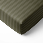 Satin Spannbettlaken „Moss Green Stripe Satin fitted sheet“. Spannbettlaken 160x200, 90x200 cm, 135/140x200 cm, 155/160x200 cm, 180x200 cm. Olivfarbiges spannbettlaken mit horizontalen streifen Satin Spannbettlaken „Moss Green Stripe Satin fitted sheet“. Spannbettlaken 160x200, 90x200 cm, 135/140x200 cm, 155/160x200 cm, 180x200 cm. Olivfarbiges spannbettlaken mit horizontalen streifen
