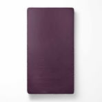 Satin Spannbettlaken „Plum glow“. Spannbettlaken 90x200, 90x200 cm, 135/140x200 cm, 155/160x200 cm, 180x200 cm. Elegantes pflaumenfarbenes spannbetttuch, das ihrem bettzeug einen hauch von wärme und raffinesse verleiht.