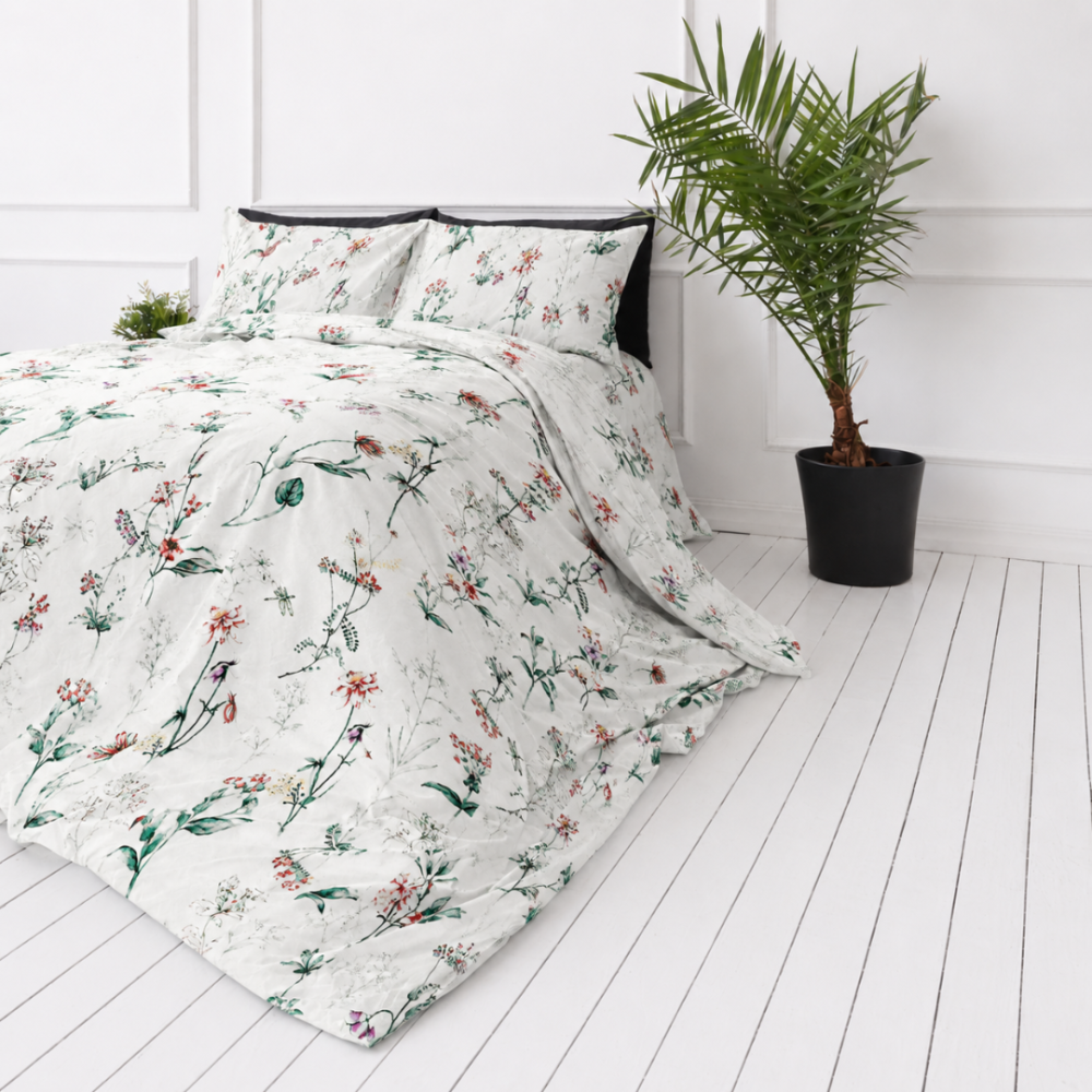 Satin bettwäsche set "Caroline". Bettwäsche 155x200, 135/140x200 cm, 150x200 cm, 155/160x200 cm, 180x200 cm, 200x200 cm, 200x220 cm. Romantisches grünes bettwäsche-set mit wiesenblumenmotiv.