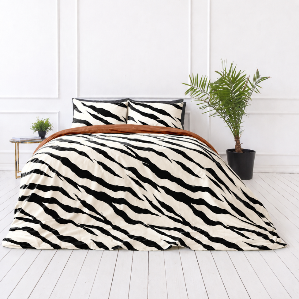 Satin bettwäsche set "Exotic Zebra". Bettwäsche mit Tieren, 135/140x200 cm, 200x200 cm, 200x220 cm. Baumwollsatin-bettwäsche mit tiermuster und schwarzen streifen Satin bettwäsche set "Exotic Zebra". Bettwäsche mit Tieren, 135/140x200 cm, 200x200 cm, 200x220 cm. Baumwollsatin-bettwäsche mit tiermuster und schwarzen streifen