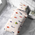 Premium satin bettwäsche set "Fish wish". Bettwäsche 135x200, 100x140 cm, 135/140x200 cm. Cremefarbener hintergrund mit mehrfarbigen fischen und punkten Premium satin bettwäsche set "Fish wish". Bettwäsche 135x200, 100x140 cm, 135/140x200 cm. Cremefarbener hintergrund mit mehrfarbigen fischen und punkten