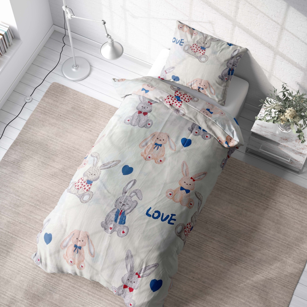 Premium satin bettwäsche set "Hare". Bettwäsche aus Satin, 135/140x200 cm. Verspieltes kinderbettwäsche-set mit hellem hintergrund und skurrilen grauen und hellbraunen kaninchen, perfekt für ein entzückendes und gemütliches zimmer.