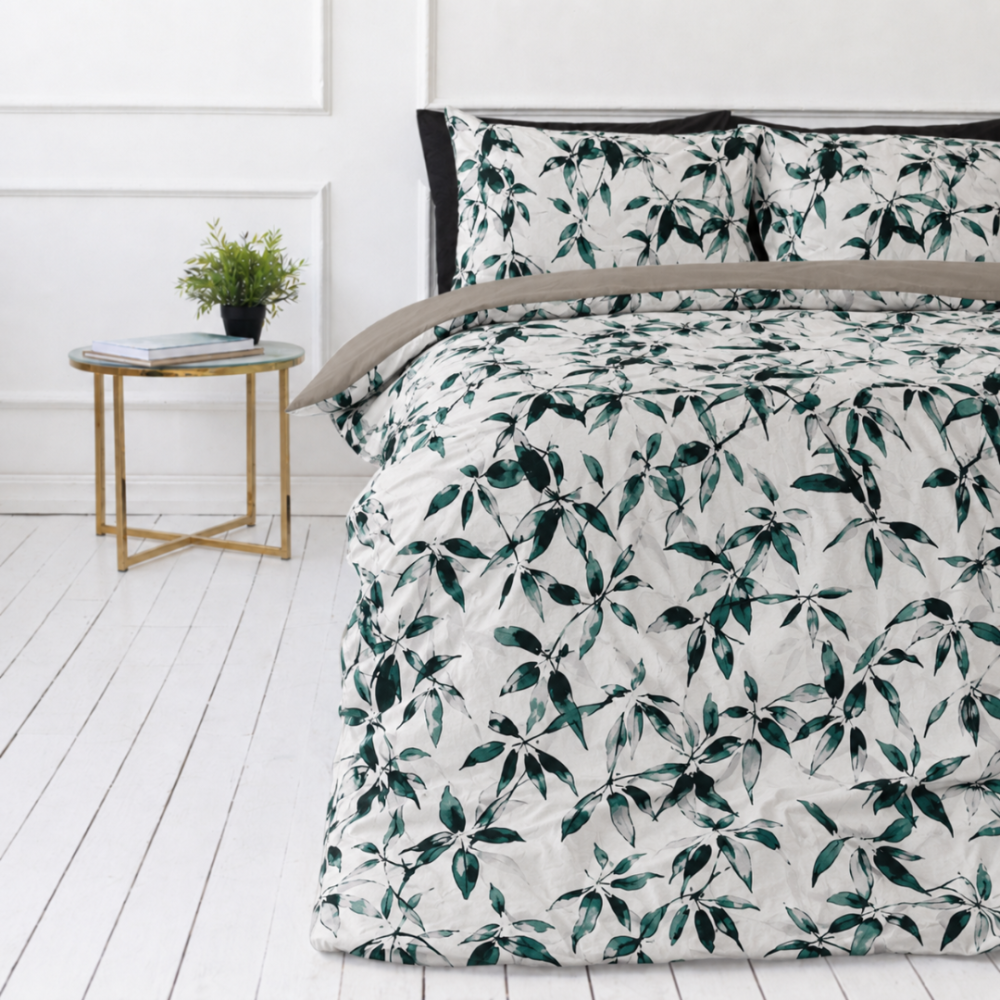 Premium satin bettwäsche set "Nature’s Sketch". Grüne Bettwäsche, 135/140x200 cm, 200x200 cm, 200x220 cm. Modernes bettwäsche-design mit aquarell-naturmotiv.