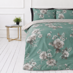 Satin bettwäsche set "Sage Whisper". Gemusterte Bettwäsche, 135/140x200 cm, 150x200 cm, 155/160x200 cm, 180x200 cm, 200x200 cm, 200x220 cm. Elegantes grünes bettwäscheset mit zarten grauen blumen und blättern für einen ruhigen schlafzimmer-look. Satin bettwäsche set "Sage Whisper". Gemusterte Bettwäsche, 135/140x200 cm, 150x200 cm, 155/160x200 cm, 180x200 cm, 200x200 cm, 200x220 cm. Elegantes grünes bettwäscheset mit zarten grauen blumen und blättern für einen ruhigen schlafzimmer-look.