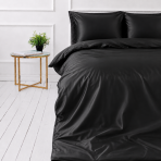 Seidenbettwäsche set "Onyx Silk". Bettwäsche einfarbig, 200x220 cm. Luxuriöses schwarzes seidenbettwäsche-set mit tiefem glanz und weichen falten. Seidenbettwäsche set "Onyx Silk". Bettwäsche einfarbig, 200x220 cm. Luxuriöses schwarzes seidenbettwäsche-set mit tiefem glanz und weichen falten.
