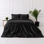 Seidenbettwäsche set "Onyx Silk". Bettwäsche einfarbig, 200x220 cm. Elegantes schwarzes seidenbettwäsche-set mit reichem glanz und glatter oberfläche. Seidenbettwäsche set "Onyx Silk". Bettwäsche einfarbig, 200x220 cm. Elegantes schwarzes seidenbettwäsche-set mit reichem glanz und glatter oberfläche.