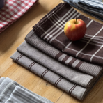 Küchentücher „Espresso Kitchen Towel“. Geschirrtücher. Küchentuch mit klassischen braunen und weißen karos Küchentücher „Espresso Kitchen Towel“. Geschirrtücher. Küchentuch mit klassischen braunen und weißen karos