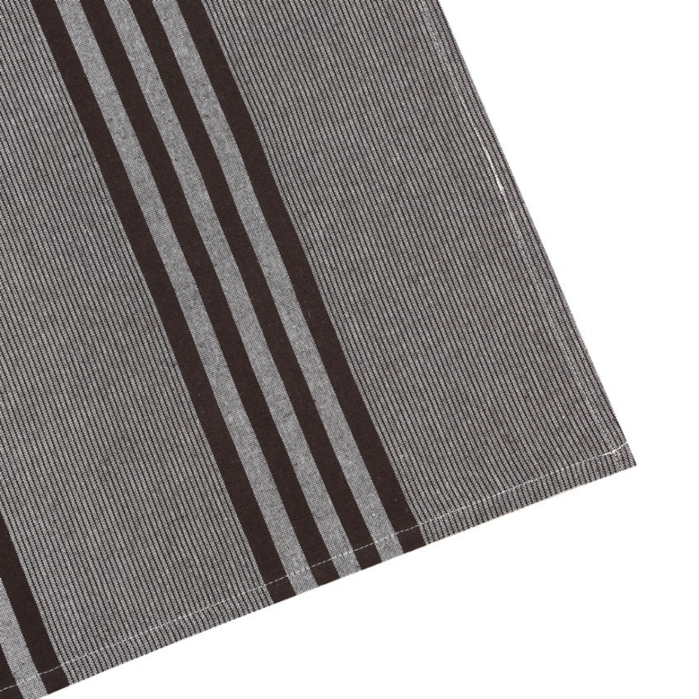 Küchentücher „Urban Kitchen Towel“. Geschirrtücher. Graubraunes küchentuch mit kontrastierendem streifendesign Küchentücher „Urban Kitchen Towel“. Geschirrtücher. Graubraunes küchentuch mit kontrastierendem streifendesign