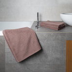 Badetuch „Light Brown towel“, 70x140 cm. Handtuch in einheitlichem braungrauem ton mit dezenter oberfläche